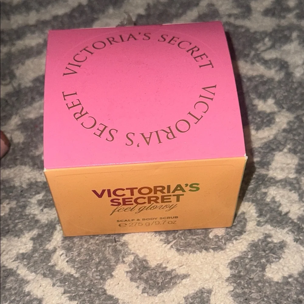 Victoria's Secret Feel Glowy
